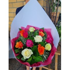 Mix Of Coloured Roses (Dozen)